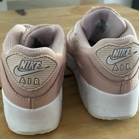 Rose summit Nike air max, size 3Y. Please see pics for details. - Picture 2 of 8